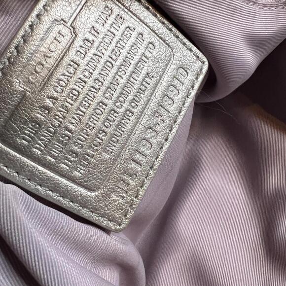 Coach Signature Metallic Silver Shoulder Bag Purse Tote L1193 - Picture 4 of 12